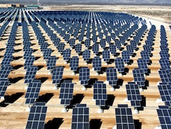 MIL_Solar_Farm_Nellis_AFB_lg