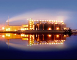 Edeniq facility at night